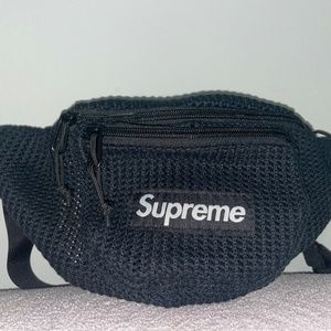 SUPREME Fanny Pack